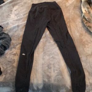 Alo highwaisted Dash legging. Great condition